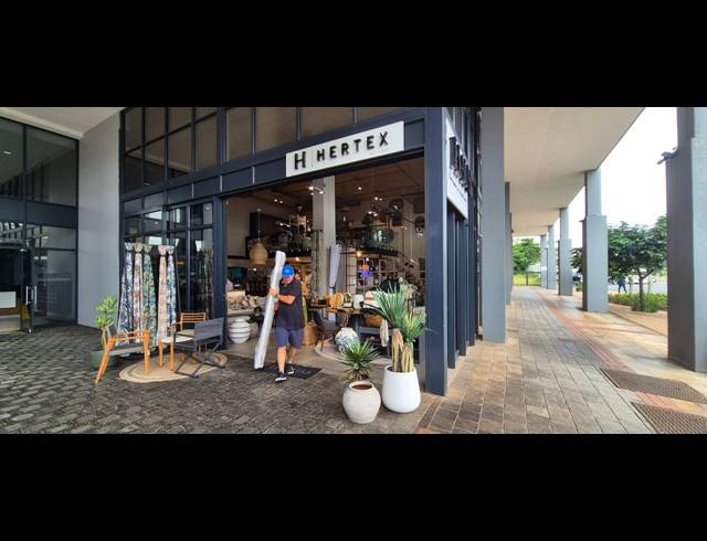 254M² SHOWROOM FOR SALE IN UMHLANGA CENTRAL